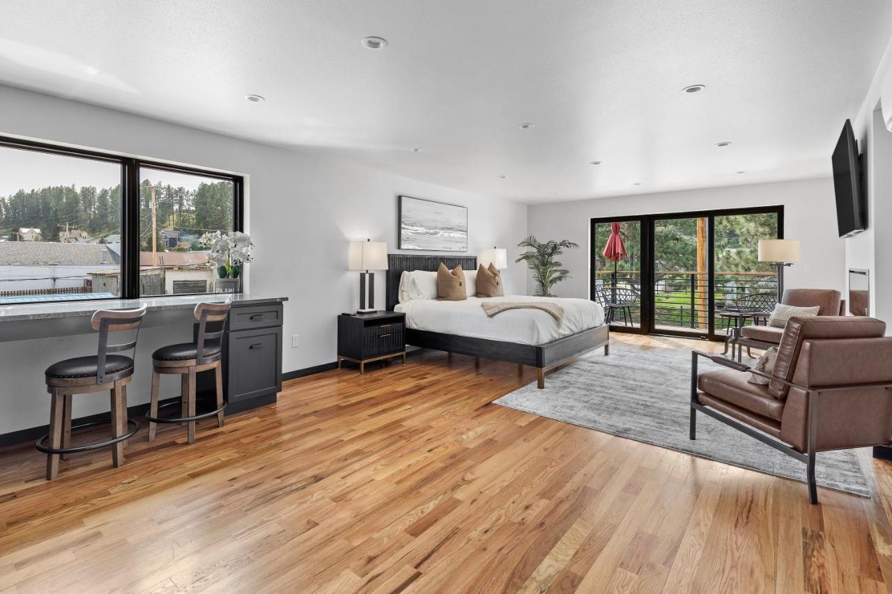 Mcgregor & Main - Luxury Lofts Apartment Hill City Exterior photo