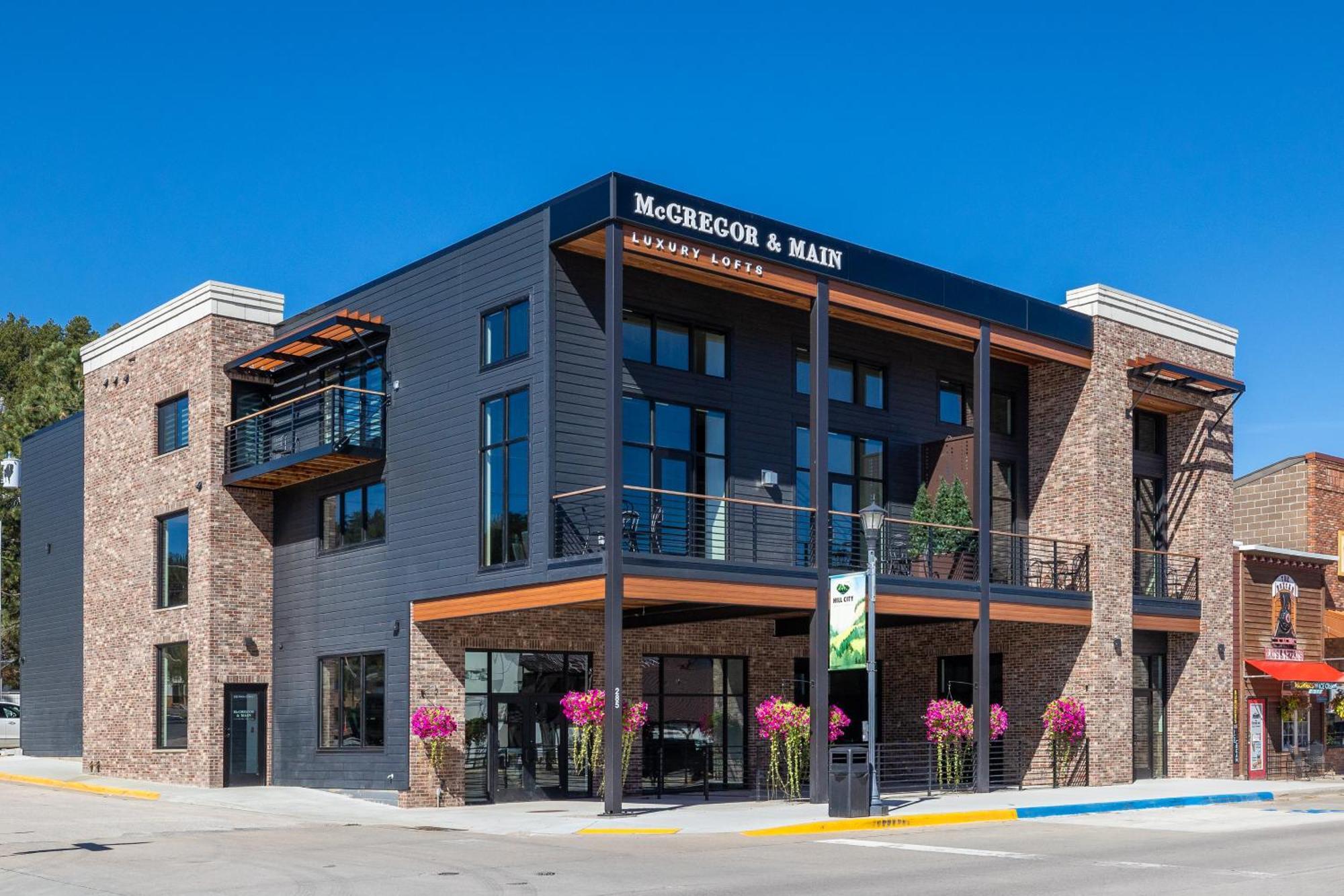Mcgregor & Main - Luxury Lofts Apartment Hill City Exterior photo