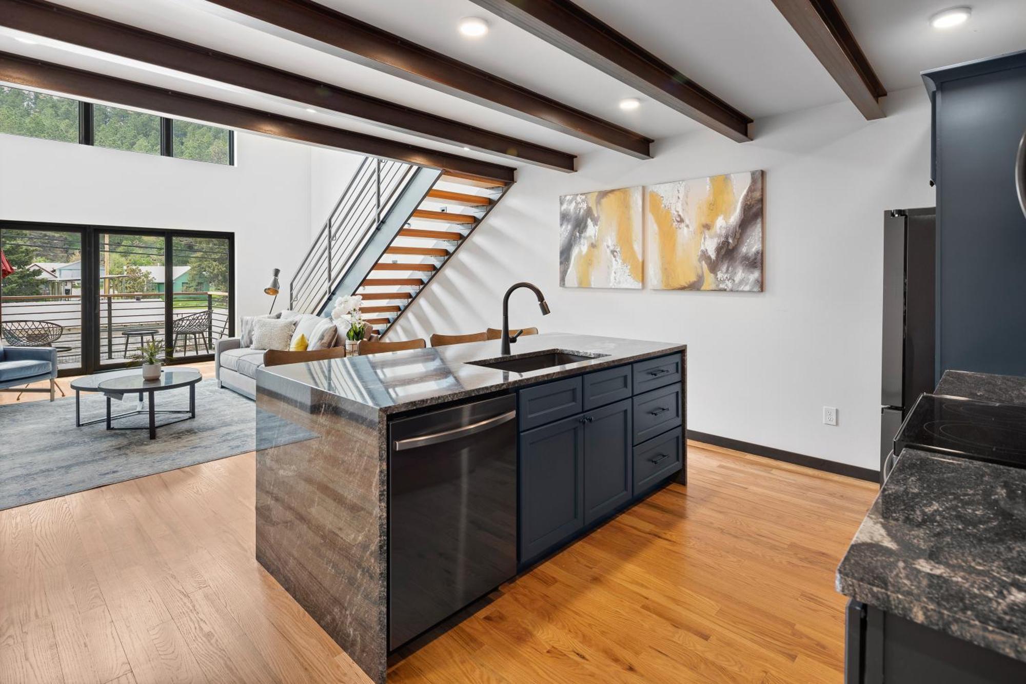 Mcgregor & Main - Luxury Lofts Apartment Hill City Exterior photo