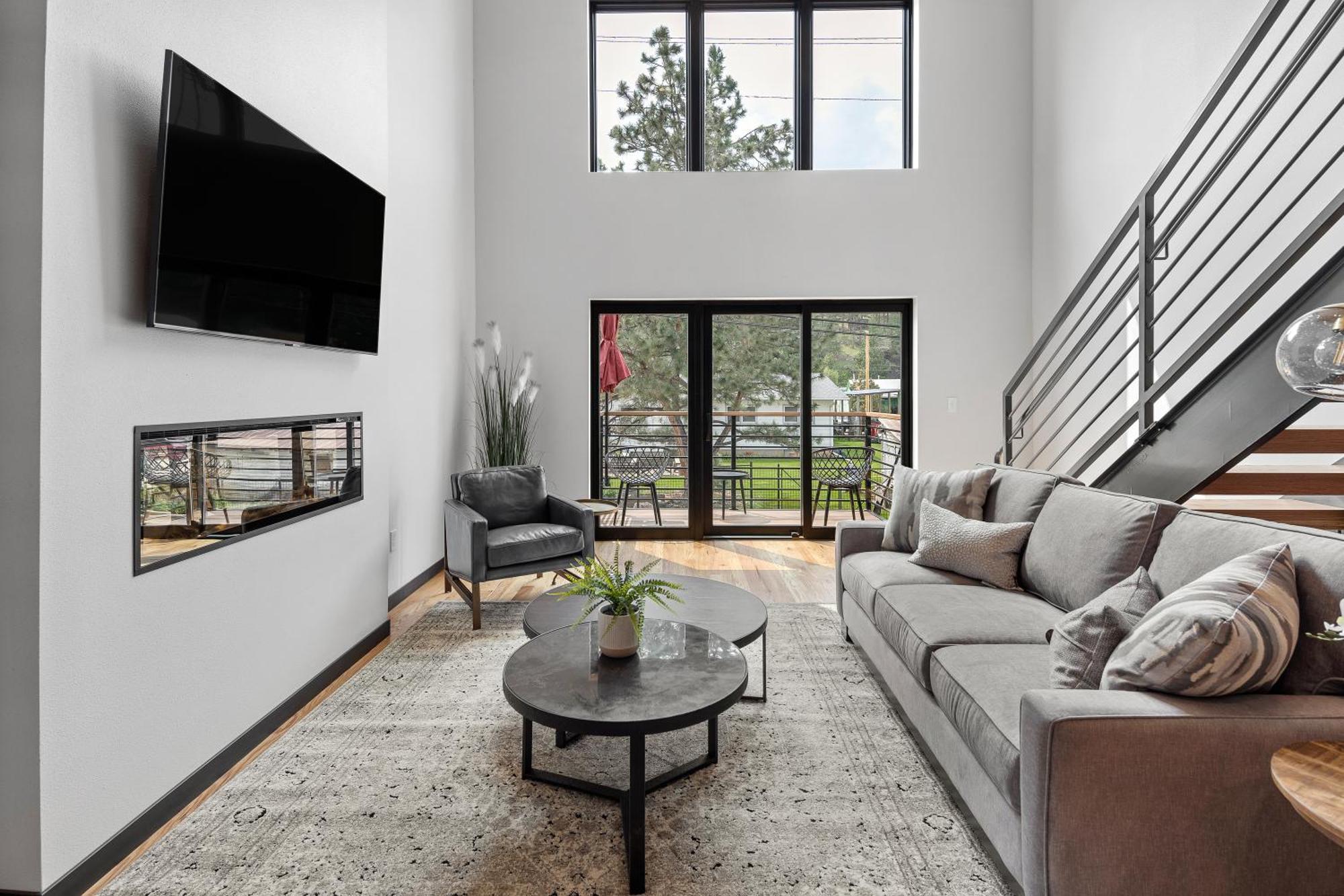 Mcgregor & Main - Luxury Lofts Apartment Hill City Exterior photo
