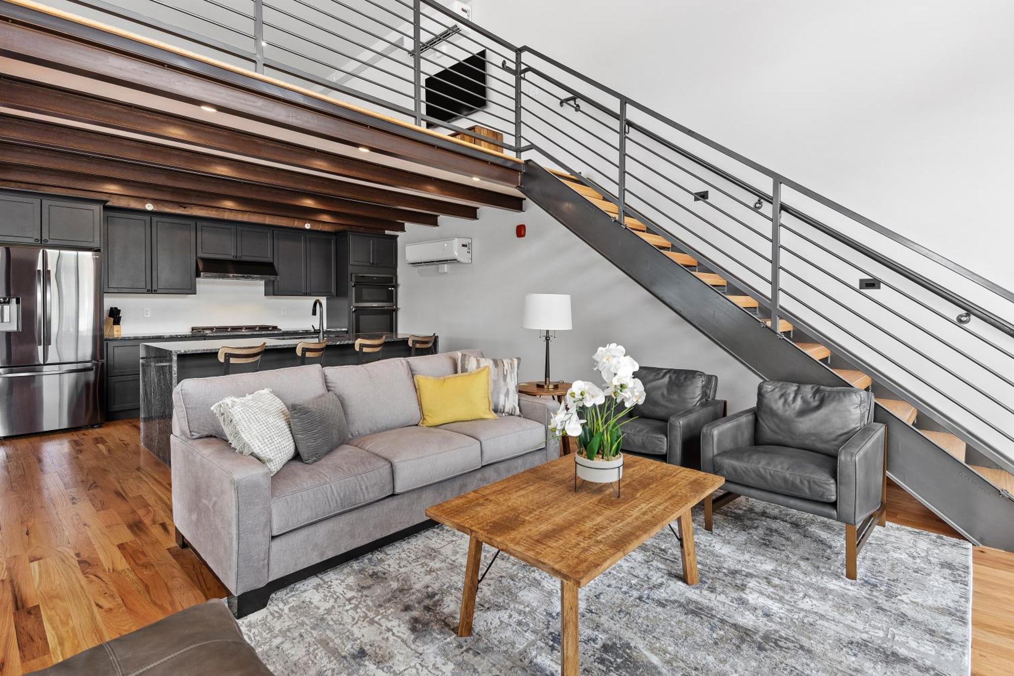 Mcgregor & Main - Luxury Lofts Apartment Hill City Exterior photo